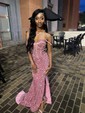 Trumpet/Mermaid Sweetheart Velvet Sequins Sweep Train Prom Dresses With Beading