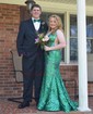 Trumpet/Mermaid V-neck Sequined Sweep Train Prom Dresses