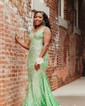 Trumpet/Mermaid Sweep Train V-neck Sequined Prom Dresses