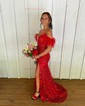 Trumpet/Mermaid Off-the-shoulder Lace Sweep Train Prom Dresses With Appliques Lace