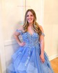 Ball Gown/Princess Off-the-shoulder Glitter Sweep Train Prom Dresses With Appliques Lace