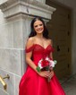 Ball Gown/Princess Off-the-shoulder Satin Sweep Train Prom Dresses With Beading