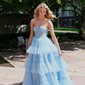 Ball Gown/Princess Sweetheart Tulle Glitter Sweep Train Prom Dresses With Appliques Lace