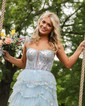 Ball Gown/Princess V-neck Tulle Sweep Train Prom Dresses With Appliques Lace