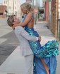 Sparkly Sheath/Column Sequin V-neck Split Prom Dresses