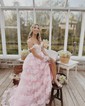 Ball Gown/Princess Off-the-shoulder Tulle Sweep Train Prom Dresses With Appliques Lace